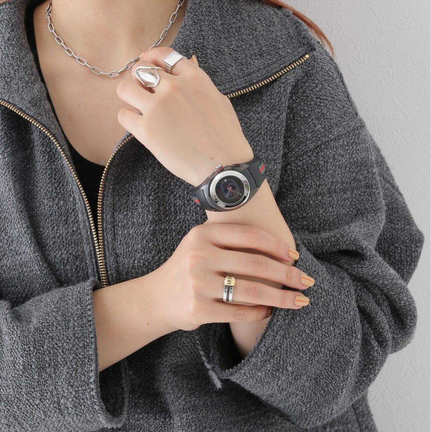 Gucci Sync Quartz Black Dial Black Rubber Strap Watch For Men - YA137301