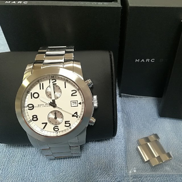 Marc Jacobs Larry Chronograph White Dial Silver Steel Strap Watch for Men - MBM5030