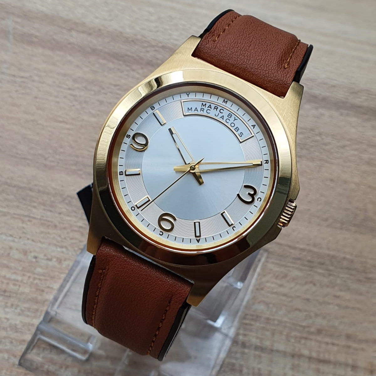 Marc Jacobs Baby Dave White Dial Brown Leather Strap Watch for Women - MBM1261