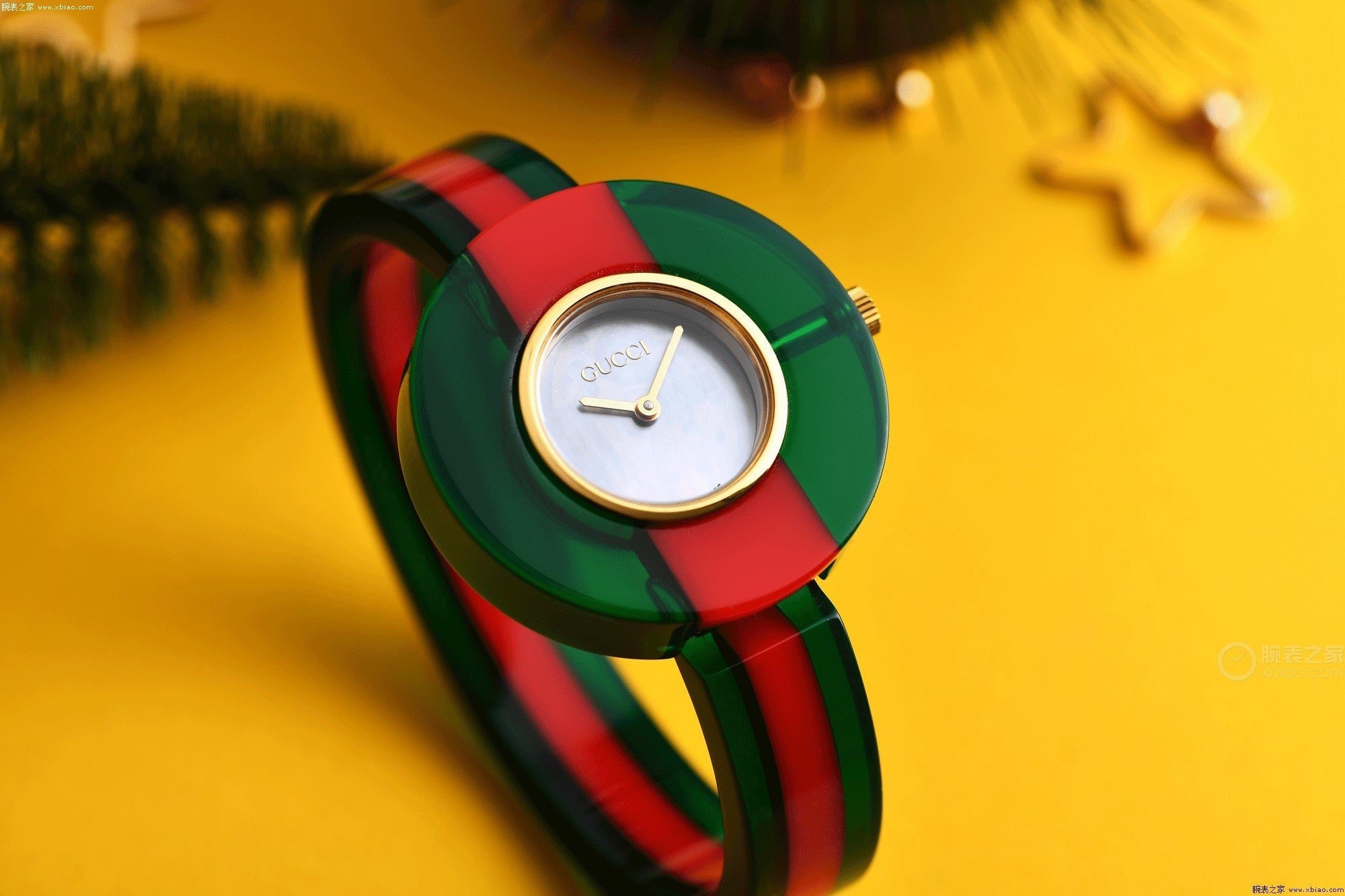 Gucci Vintage Web Mother of Pearl Dial Two Tone Plastic Strap Watch For Women - YA143403