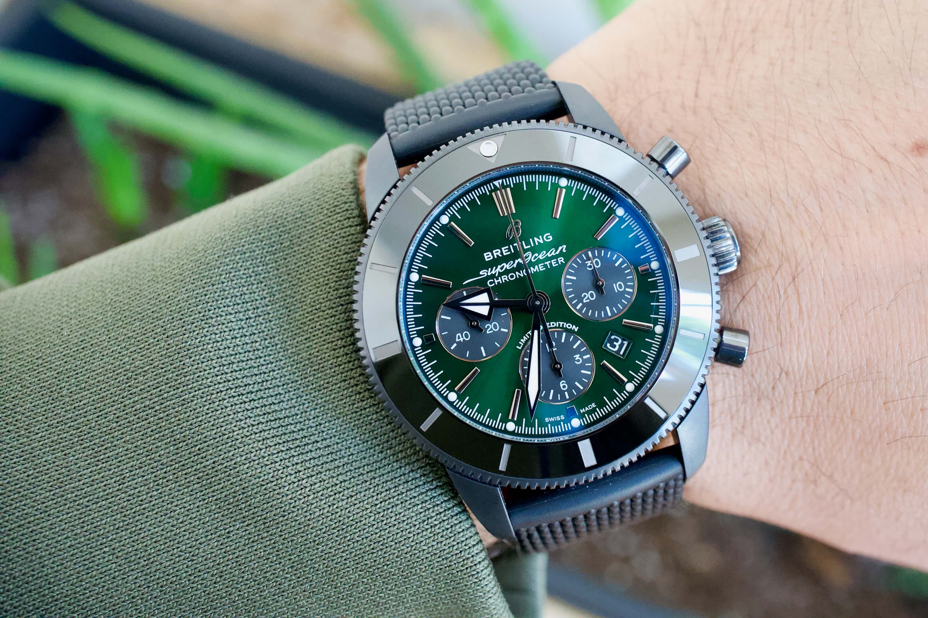 Breitling Superocean Heritage B01 Chronograph 44 Green Dial Black Mesh Bracelet Watch for Men - MB01621A1L1S1