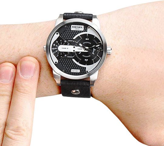 Diesel Mini Daddy Black Silver Dial Black Leather Strap Watch For Men - DZ7307