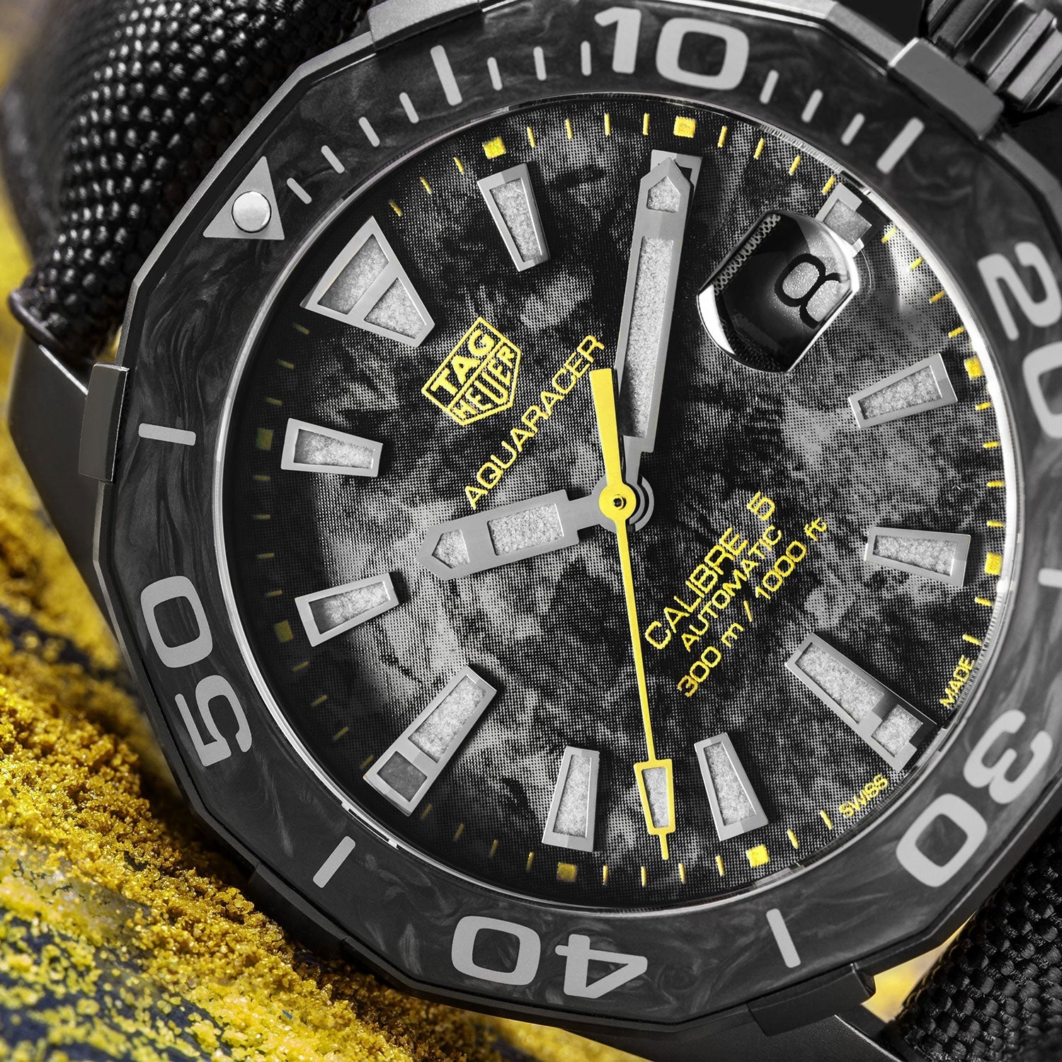 Tag Heuer Aquaracer Carbon Dial Watch for Men - WBD218B.FC6446