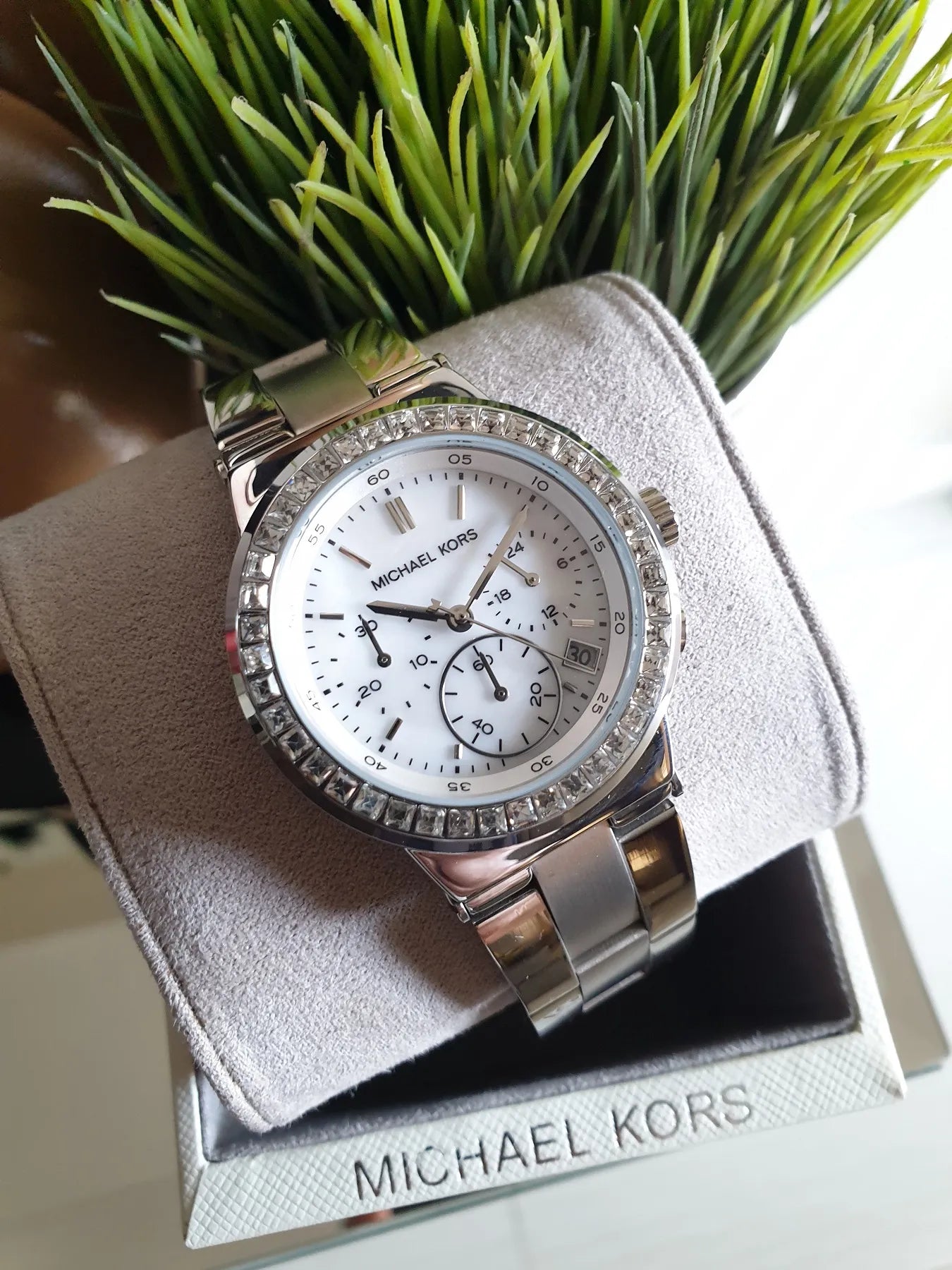 Michael Kors Dylan Silver Dial Silver Steel Strap Watch for Women - MK5585