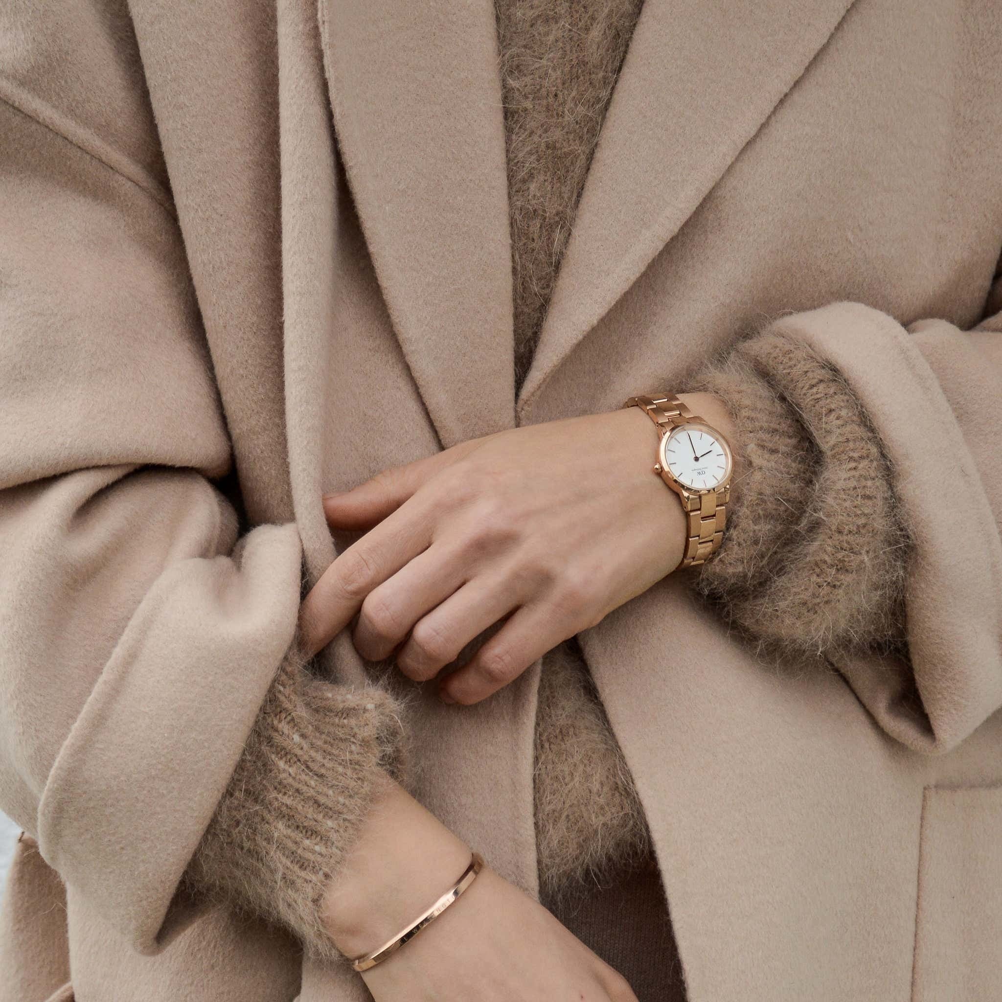 Daniel Wellington Iconic Link White Dial Rose Gold Steel Strap Watch for Women - DW00100213