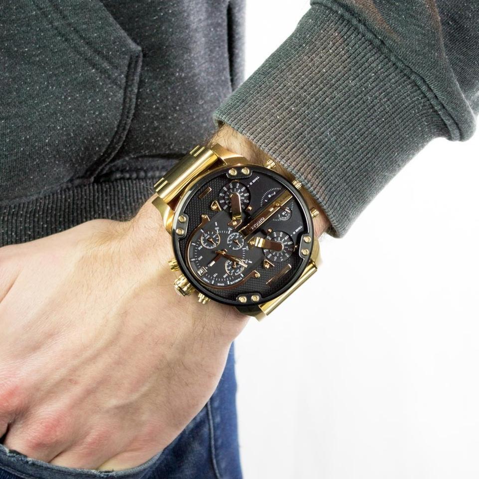 Diesel Mr Daddy 2.0 Chronograph Black Dial Gold Steel Strap Watch For Men - DZ7333