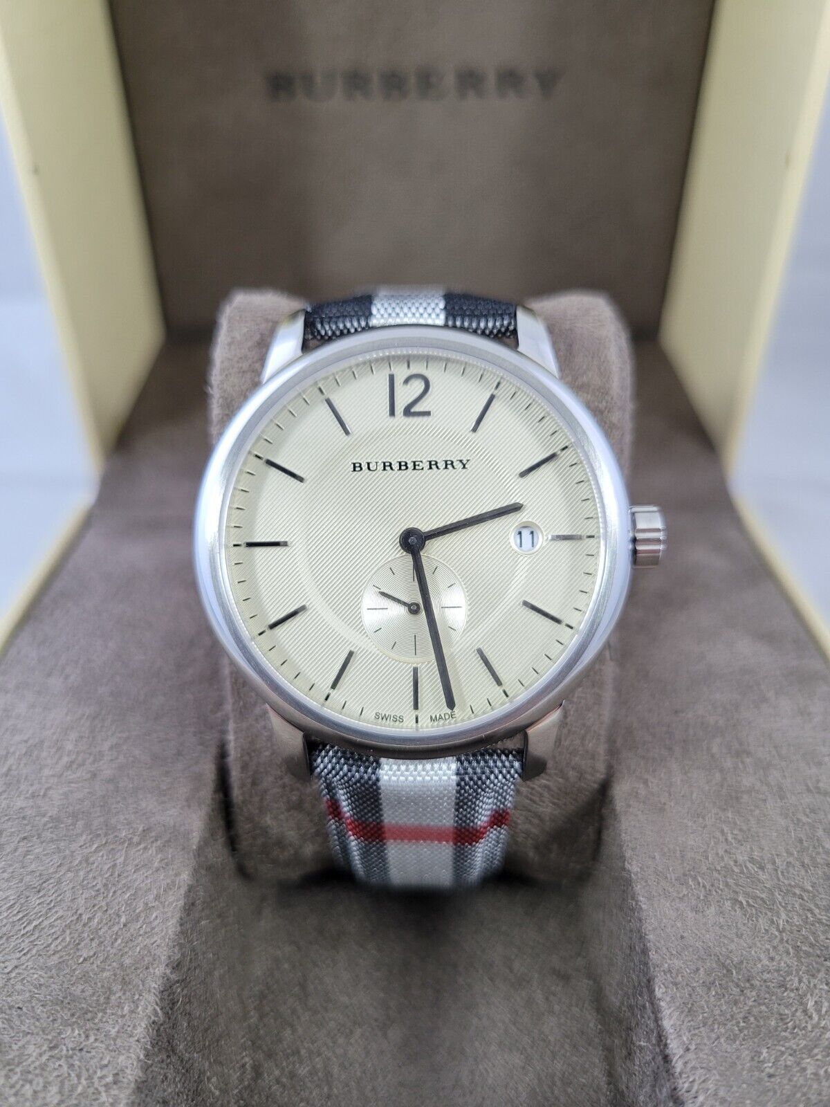 Burberry The Classic Horseferry Silver Dial Black Leather Strap Watch for Men - BU10002